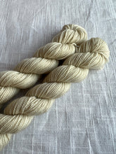 Load image into Gallery viewer, Howls Moving Castle Tonal Mini Set (Dyed to Order)

